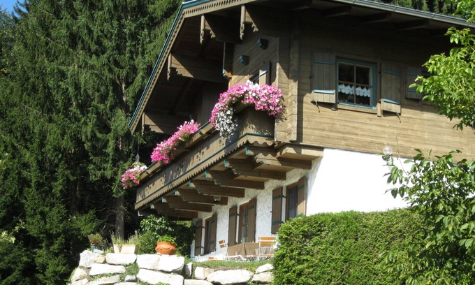 Stuhlfelden Apartment | Fantastic holiday apartment with a sun terrace