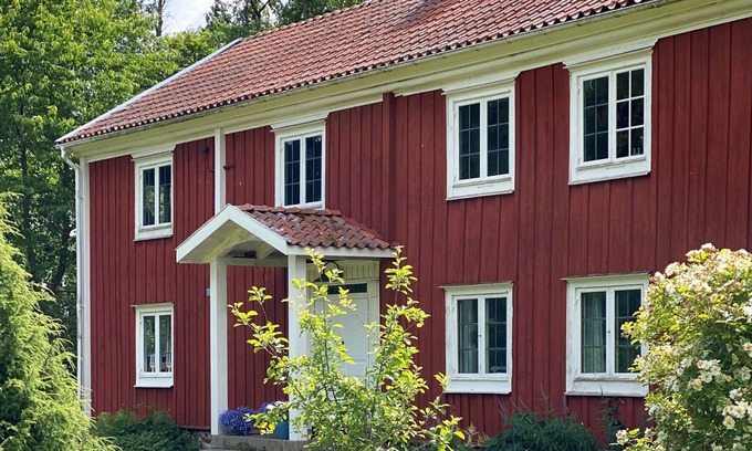 Urshult House | Fantastic holiday home with own lake plot at Mien | SE06045