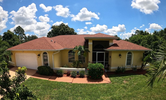 Eisenhower House | Fantastic holiday home near Fort Myers * Lehigh Acres Florida * Gulf Coast
