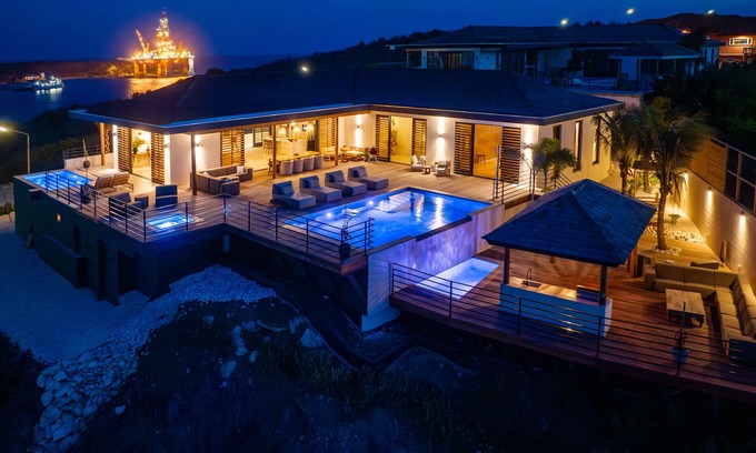 Jan Thiel Villa | Fantastic luxurious villa with the most amazing panoramic view!