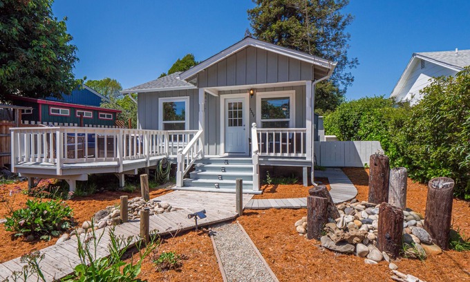 Eastside Santa Cruz House | Fantastic, modern 2bdr Cottage, 5min to beach