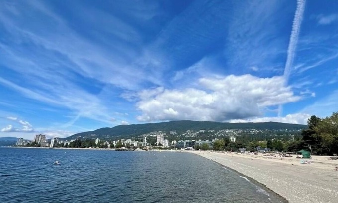 West Vancouver House | Fantastic Oceanview Home Near Beach/Shopping Centre/Downtown/Top Attractions