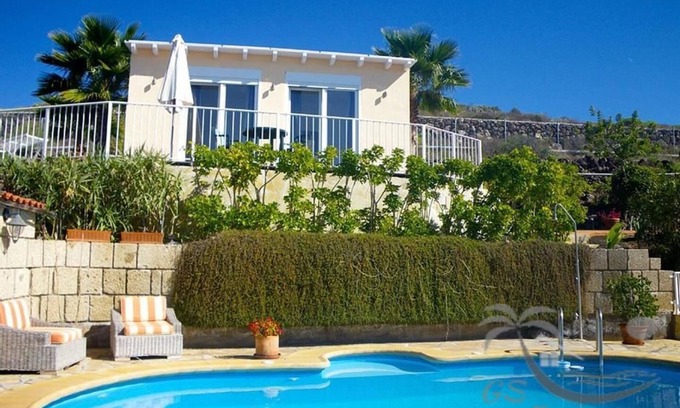 Armenime House | fantastic sunsets finca holiday pool sea view Tenerife south finca holiday
