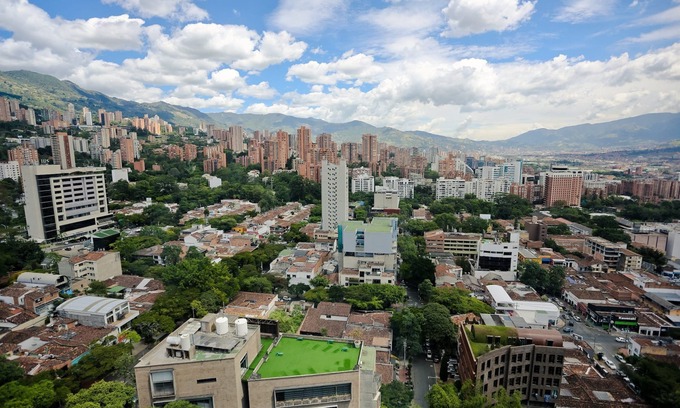 Lalinde Condo | Fantastic views best location