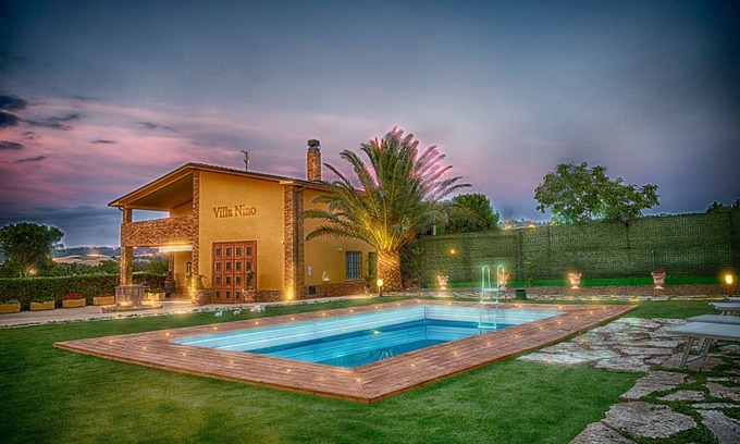 Petacciato Villa | Fantastic Villa with Pool, Wi-Fi, Air Conditioning & Home Theater; Pets Allowed