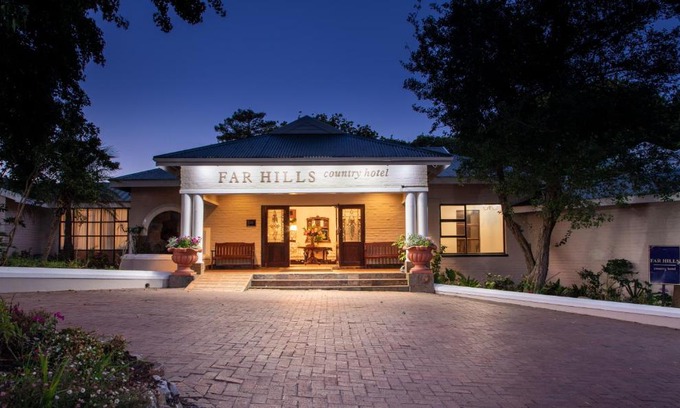 Victoria Bay Hotel | Far Hills Country Hotel