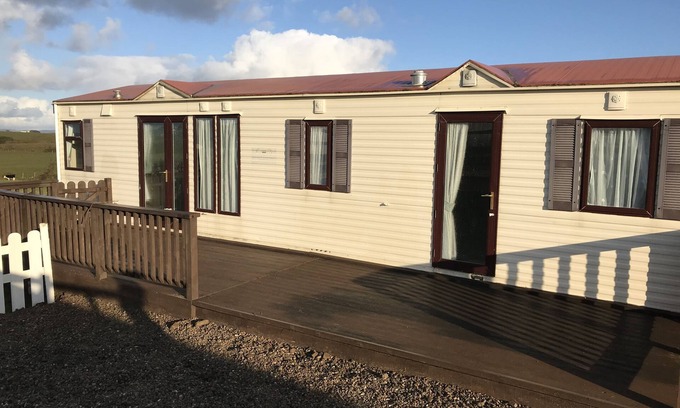 Ballyshannon Cabin | Farm stay property Pets and families welcome
