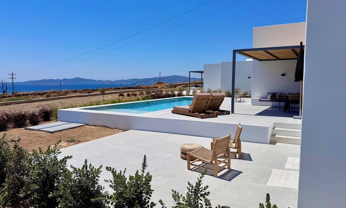 Aliki Villa | Faragas Hill Oasis Villa