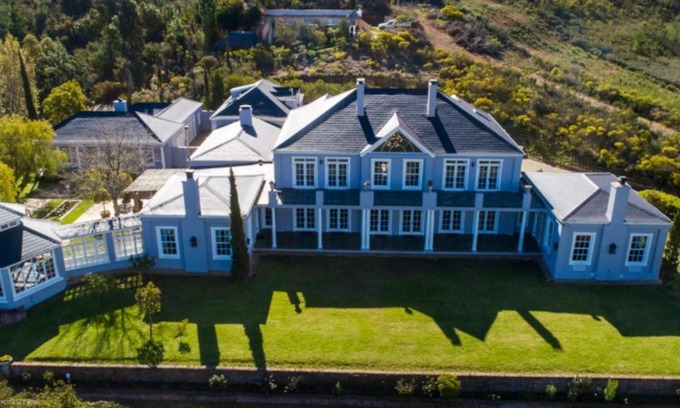 Worcester Apartment | Faraway Estate
