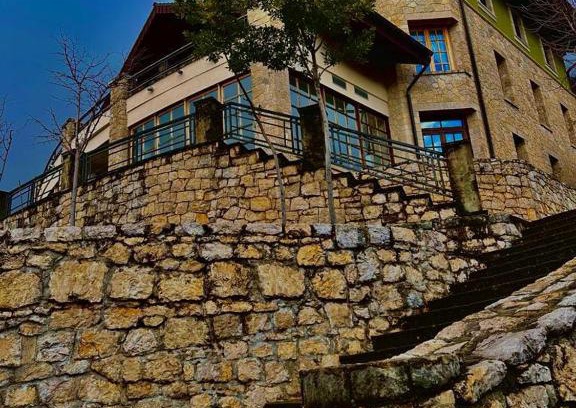 Dajt Bed & Breakfast | FARDOS HOTEL