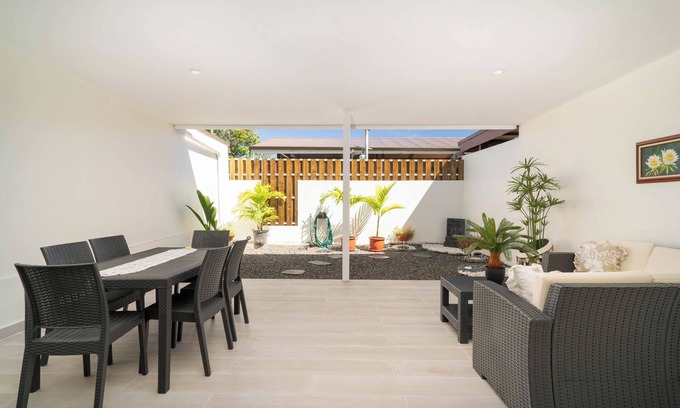 Tahiti Apartment | Fare Kenzo