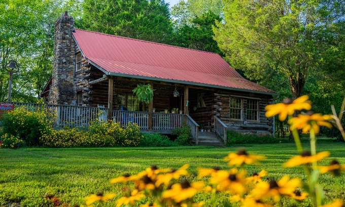 Springfield Cabin | Farm cabin retreat at Kelly’s Jubilee
