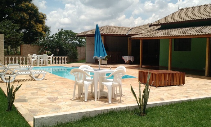 Olimpia House | Farm for season, 3 suites, pool, pool and WIFI, 10 minutes from the parks!