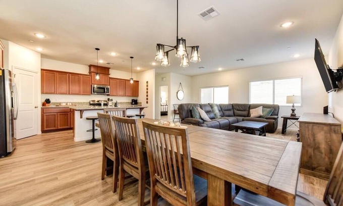 Roseville House | Farm-House Roseville Hotel Style Home!