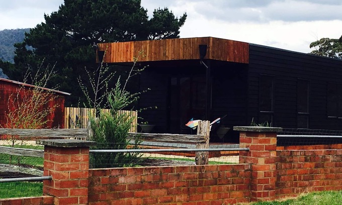Buckland Cabin | Farm Pod at Twamley Farm
