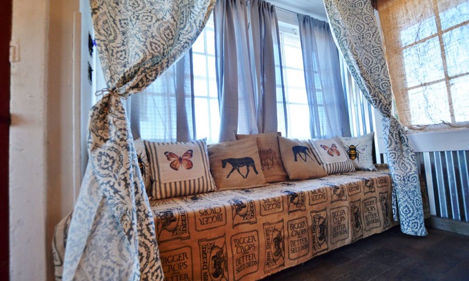 Thompson House | Farm stay at Midnight Rose Farm
