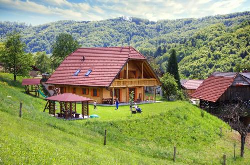 Lasko House | Farm Stay Pirc