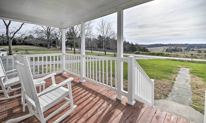 Ste Genevieve House | Farm-Style Ste. Genevieve Retreat w/Fire Pit!