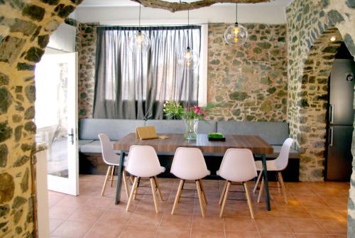 Kalochorafitis House | Farmers House