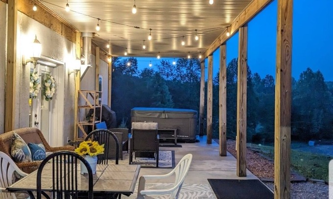 Sparta Apartment | Farmette stay