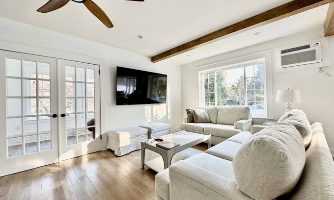 Westport House | Farmhouse 1899: Westport, CT - Minutes to Downtown, family and pet-friendly.
