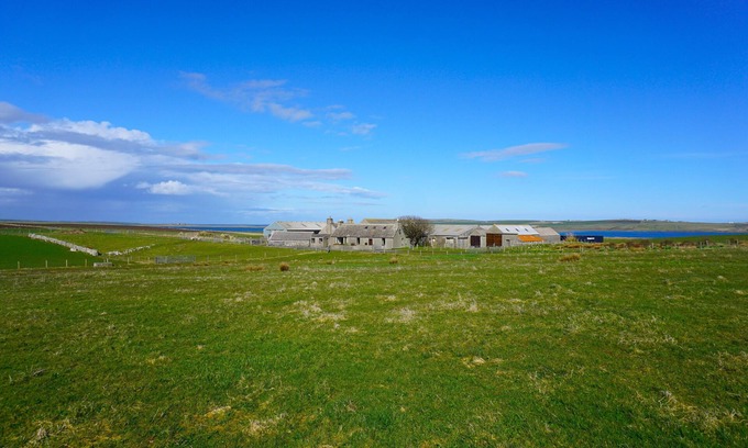 Toab Other | Farmhouse by the sea, excellent for Aurora and wildlife.