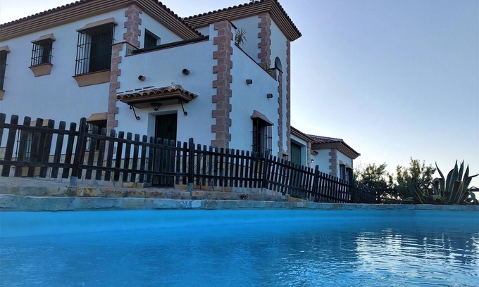Villanueva de Algaidas House | Farmhouse Cortijo Brigido