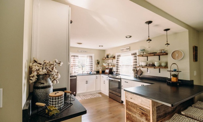 Benton Other | Farmhouse Country Paradise -Pet Friendly-