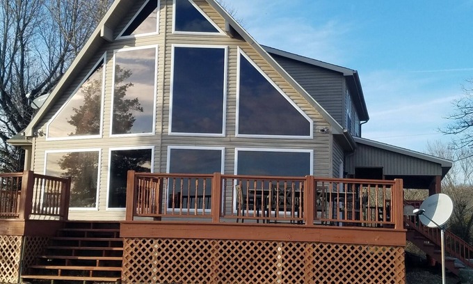 Metropolis Other | Farmhouse, fishing & biking. Secluded but only 15 min from Paducah.