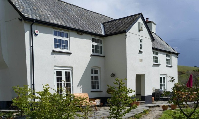 West Down Cottage | Farmhouse in Devon near Exmoor National Park