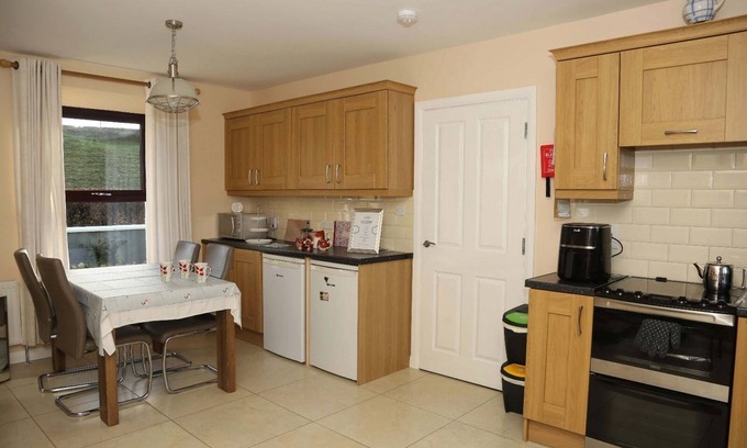 Strabane House | Farmhouse near Newtownstewart 3 bedrooms