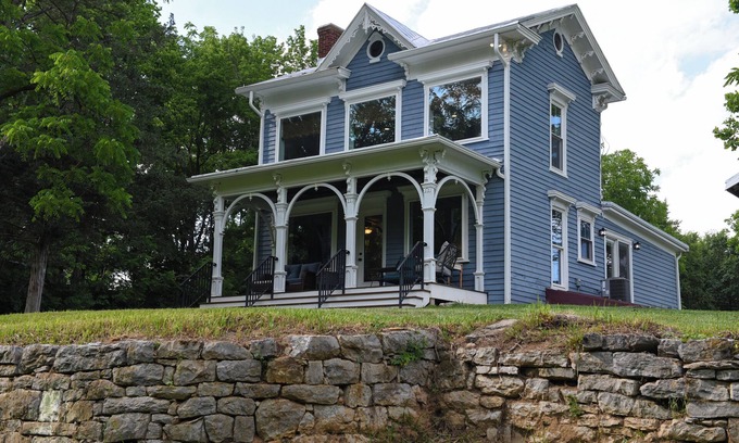 Timberville Other | Farmhouse on the river!