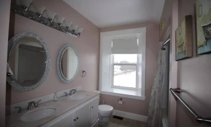 Saugeen Shores Other | Farmhouse Retreat - 5 minutes from the beach!