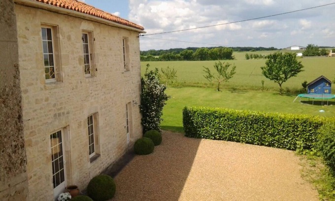 Landrais Other | Farmhouse - Traditional Farmhouse near La Rochelle. beaches 20 mins and a pool.
