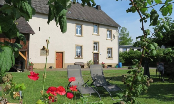 Pantenburg House | Farmhouse vacation Eifel Experience - 8-bed vacation home, shower/WC, 4 bedrooms