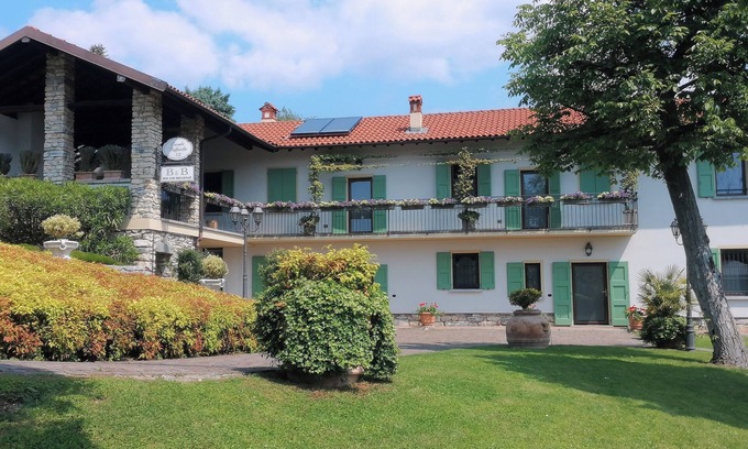Albese con Cassano Villa | Farmhouse with private pool