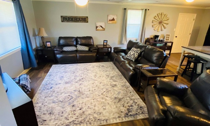 Dardanelle Other | Farmhouse with easy access to state parks, lake, golf course