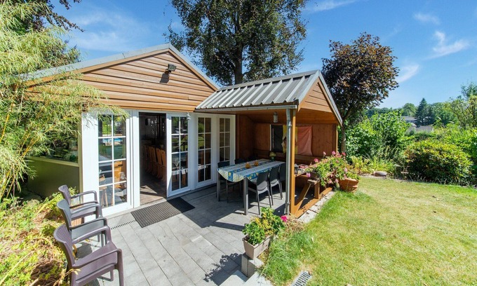 Walk House | Farmhouse with Pool, Waimes