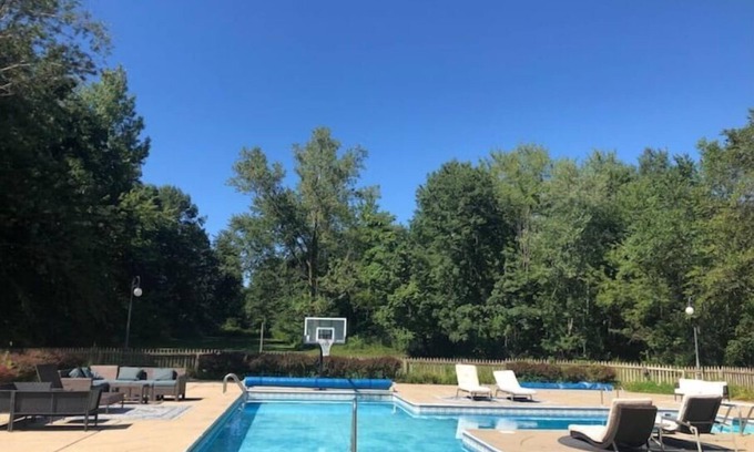 Sawyer House | Farmhouse with private pool/hot tub on 50 acres
