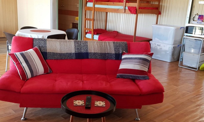 Bowes Cabin | Farmstay cabins in Western Australia, close to highway.