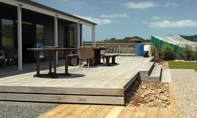 Mahurangi West Cabin | Farmstay getaway in a subtropical paradise - Cabin 1 of 2