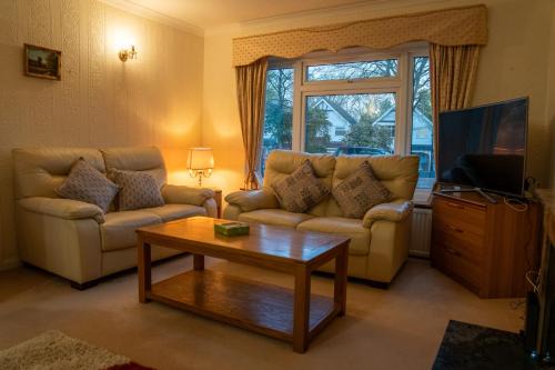 Rushmoor District House | Farnborough Stay