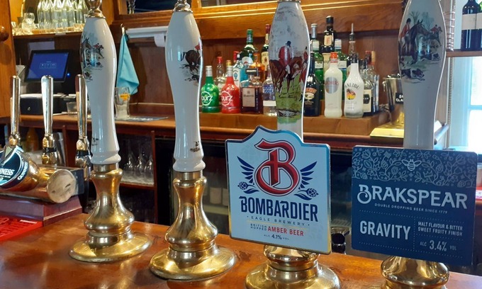 Watlington Bed & Breakfast | Fat Fox inn