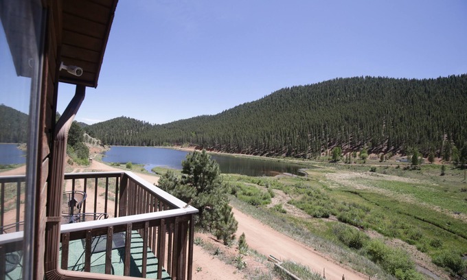 Bailey House | Fawn Haven on the Lake