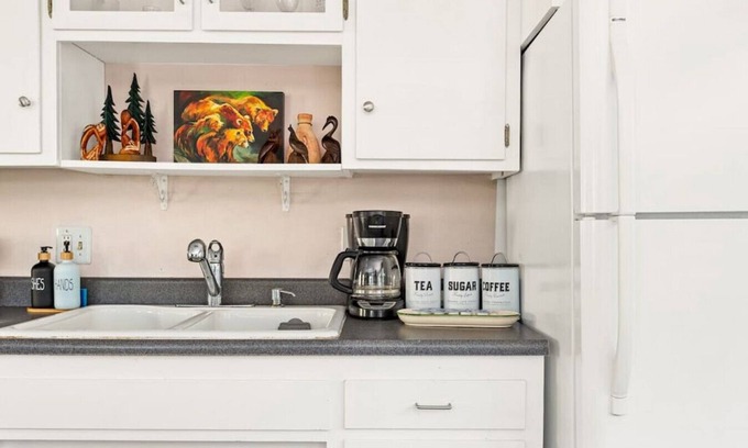 Fawnskin Cabin | Fawnskin Forest Haven + Pet Friendly + Hot Tub