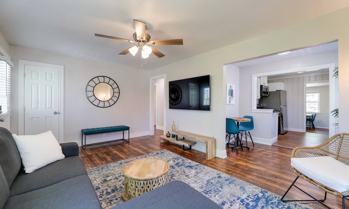 Fayetteville House | Fayetteville Retreat w/Yard - Walk to Campus!