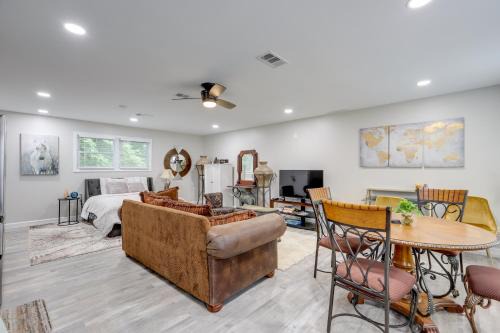 Fayetteville Apartment | Fayetteville Vacation Rental - Near Lake McIntosh!