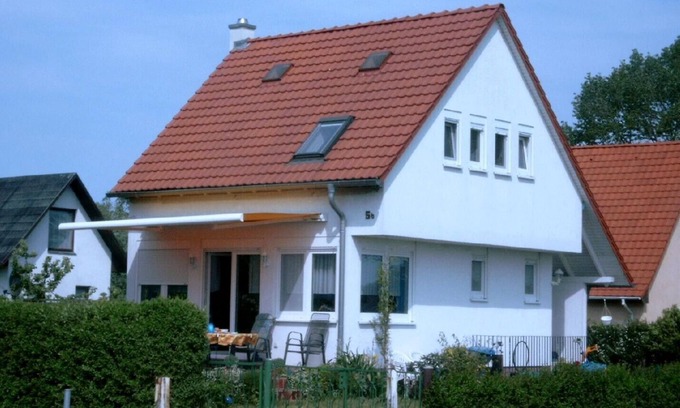 Am Salzhaff House | *Fe-house, 4 pers. Fireplace, Internet, table tennis, children and pets welcome