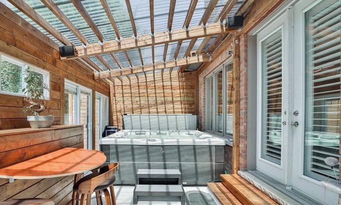 Virginia House | Feel comfortable like you are in a luxury hotel!