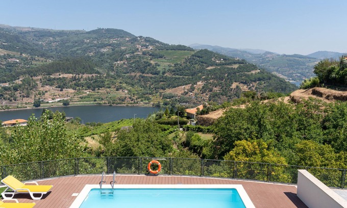 Resende Villa | Feel Discovery Casa do Mirão River Douro Valley
